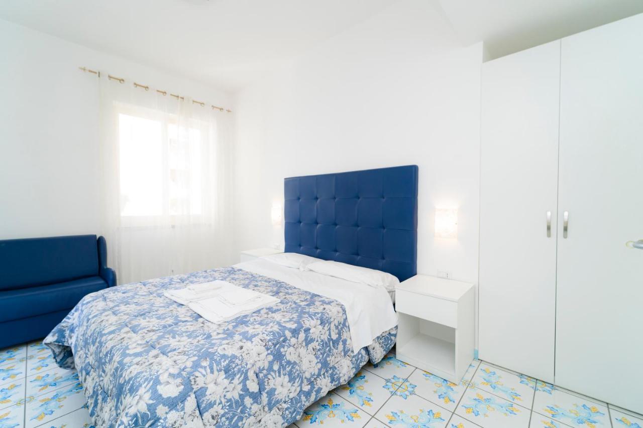 La Casa Di Aurora Hotel Maiori Bagian luar foto