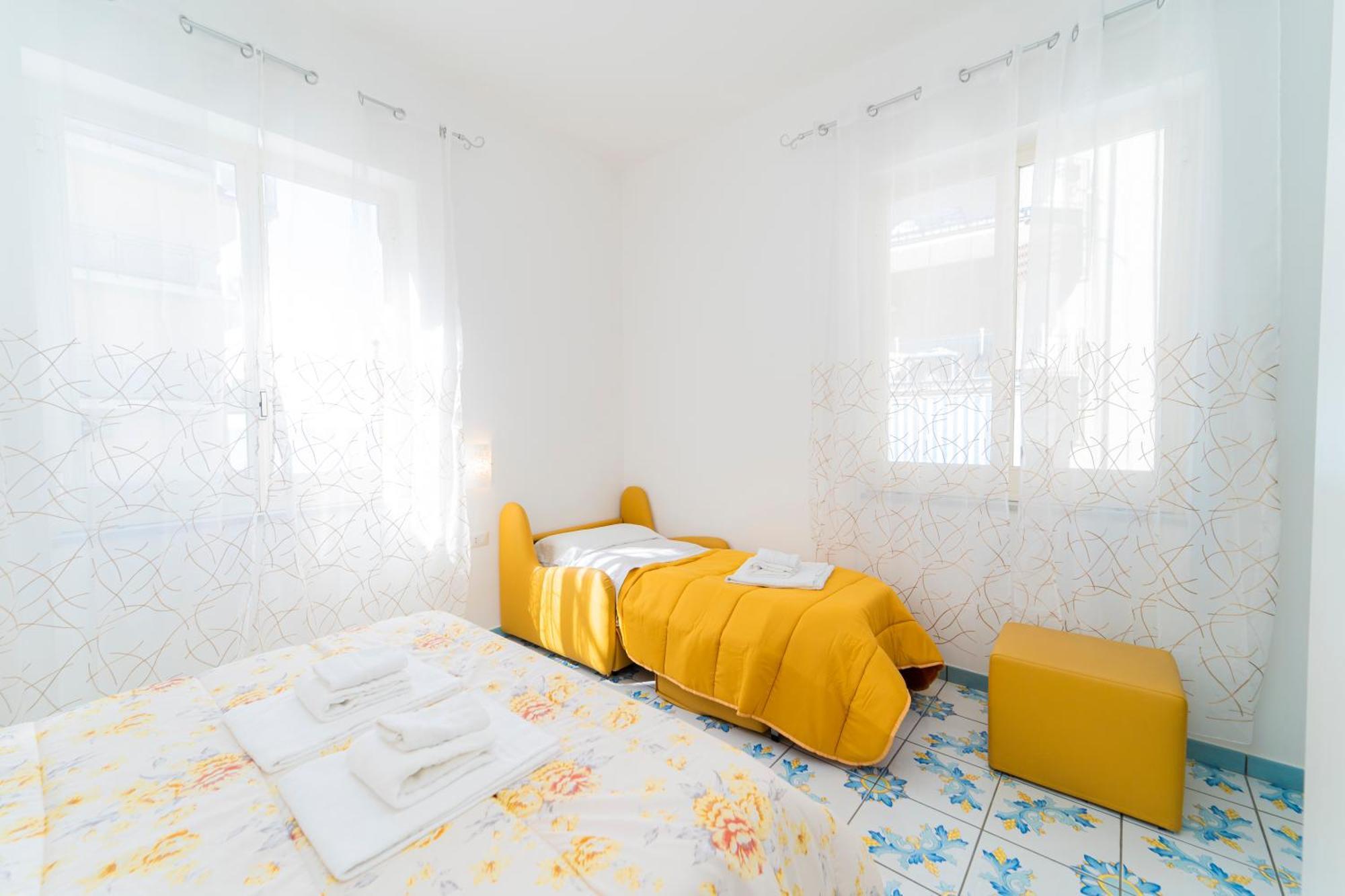 La Casa Di Aurora Hotel Maiori Bagian luar foto